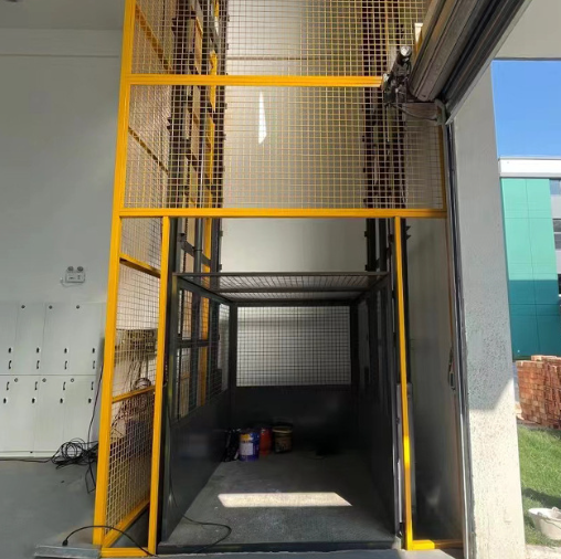 河北导轨式升降机助力物流园破解运输难题