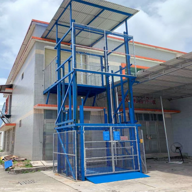 河北建材厂室外升降货梯安装